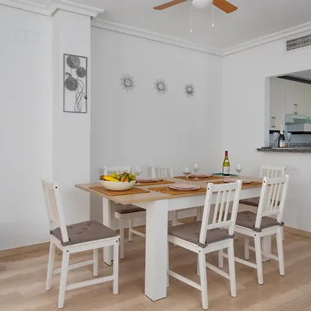 3 Bedroom, Sea Front & Sea View, Plunge Pool Lejlighed Fuengirola